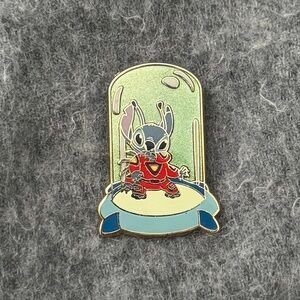 Disney Pin Trading 2005 Stitch Space Tube